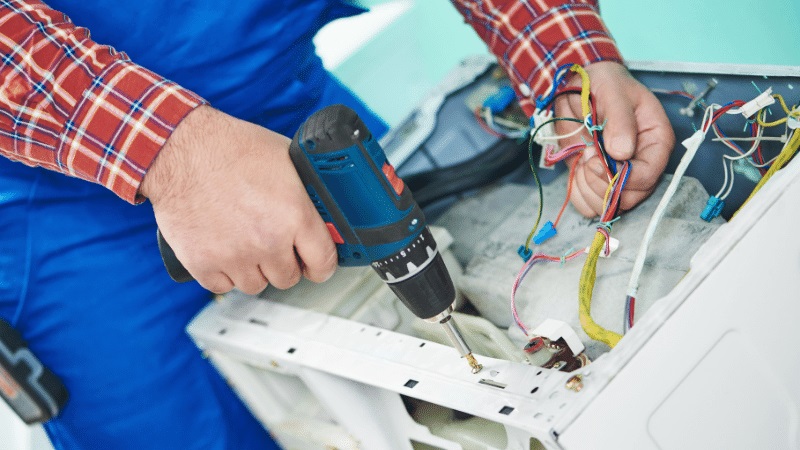 Sultangazi Maytag Maytag çamaşır makinesi kart tamiri – Su almama arızası orijinal parça ile giderildi. - Teknik servis örneği